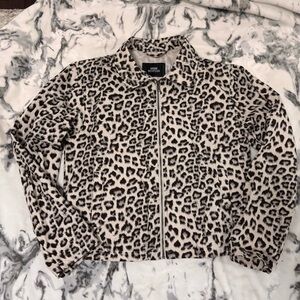 🐆URBAN OUTFITTERS LEOPARD PRINT JACKET